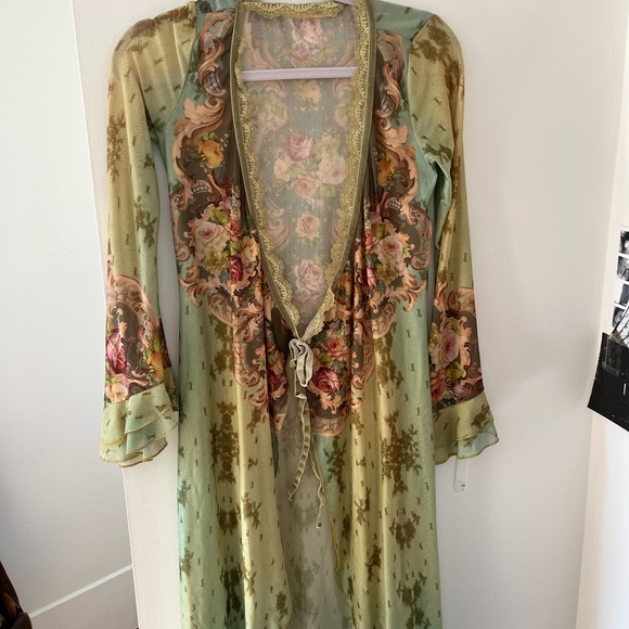 Floral Sheer Robe - Picture 1 of 5